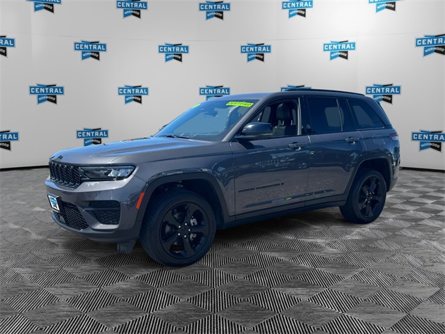 2023 Jeep Grand Cherokee Altitude photo 6