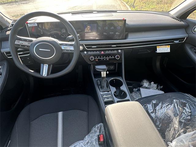 2025 Hyundai Sonata SE photo 21