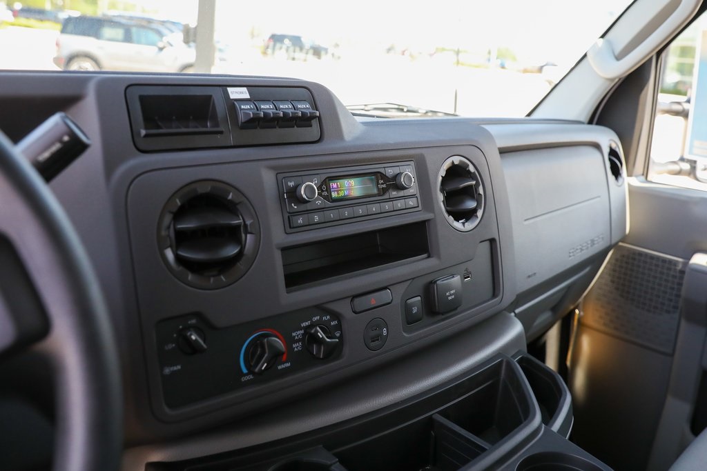 2025 Ford E-350 Base photo 39