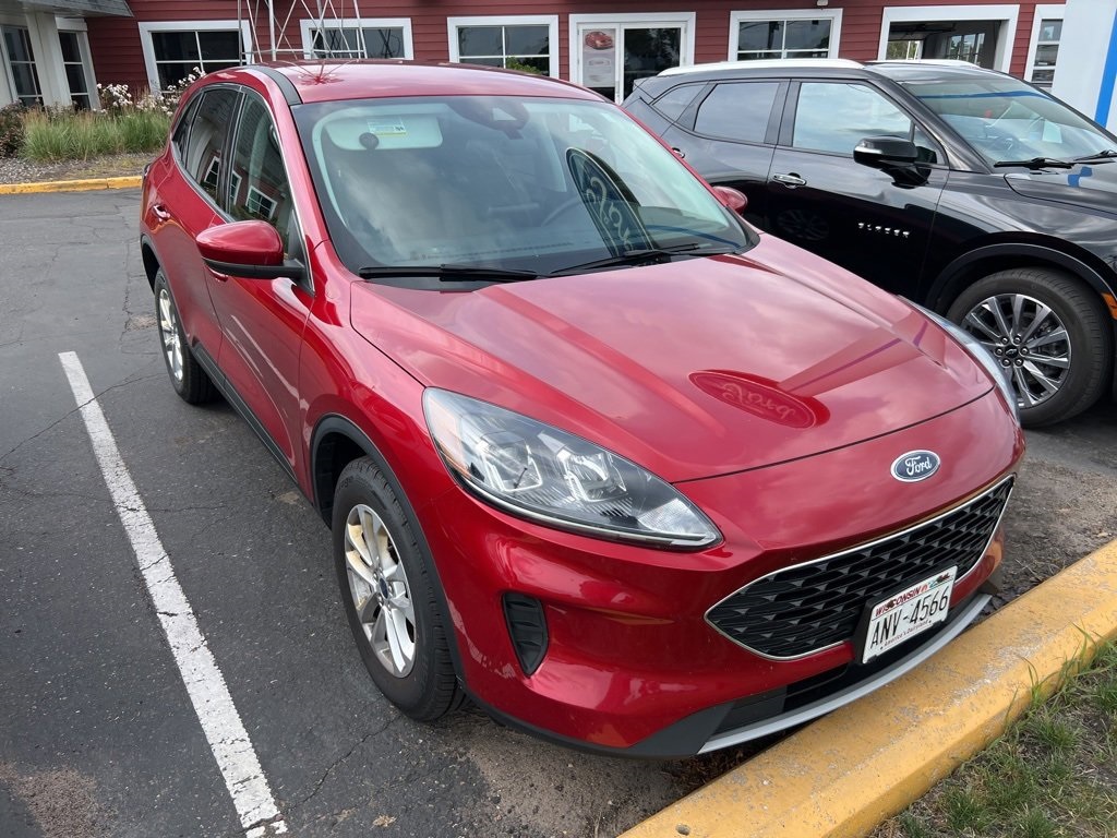 Used 2021 Ford Escape SE with VIN 1FMCU9G68MUB28514 for sale in White Bear Lake, Minnesota