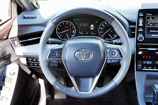 2019 Toyota Avalon Limited photo 18