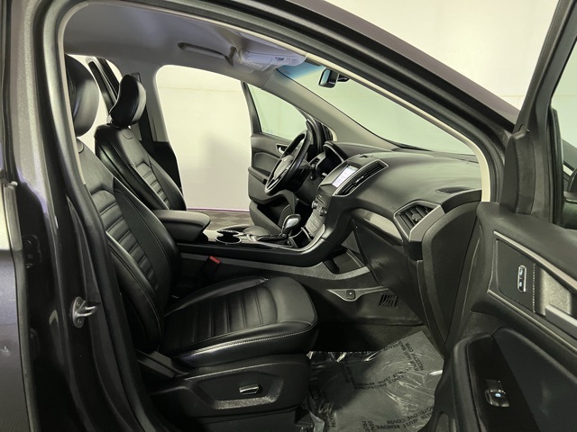 2018 Ford Edge SEL photo 26