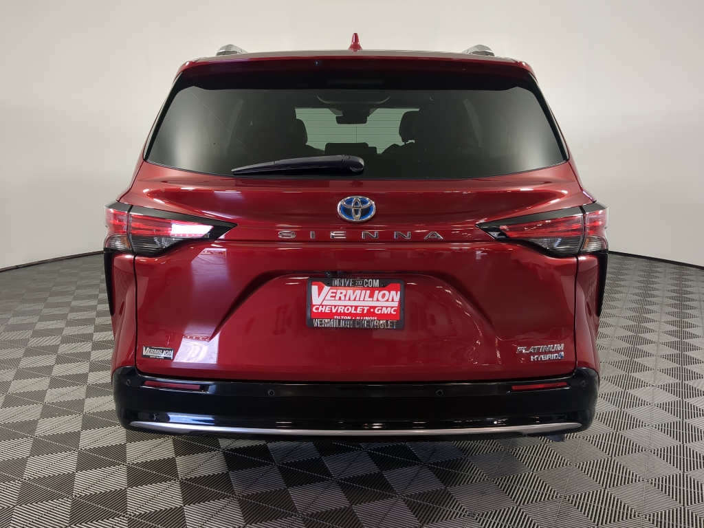 2021 Toyota Sienna Limited photo 3