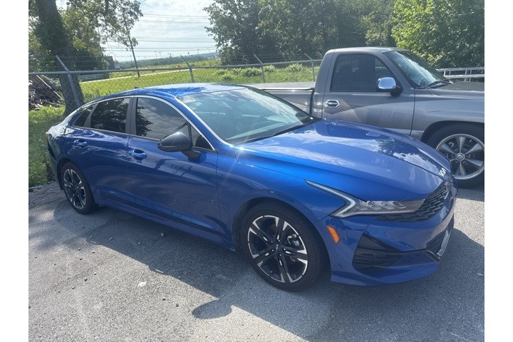 2022 Kia K5 GT-Line photo 3