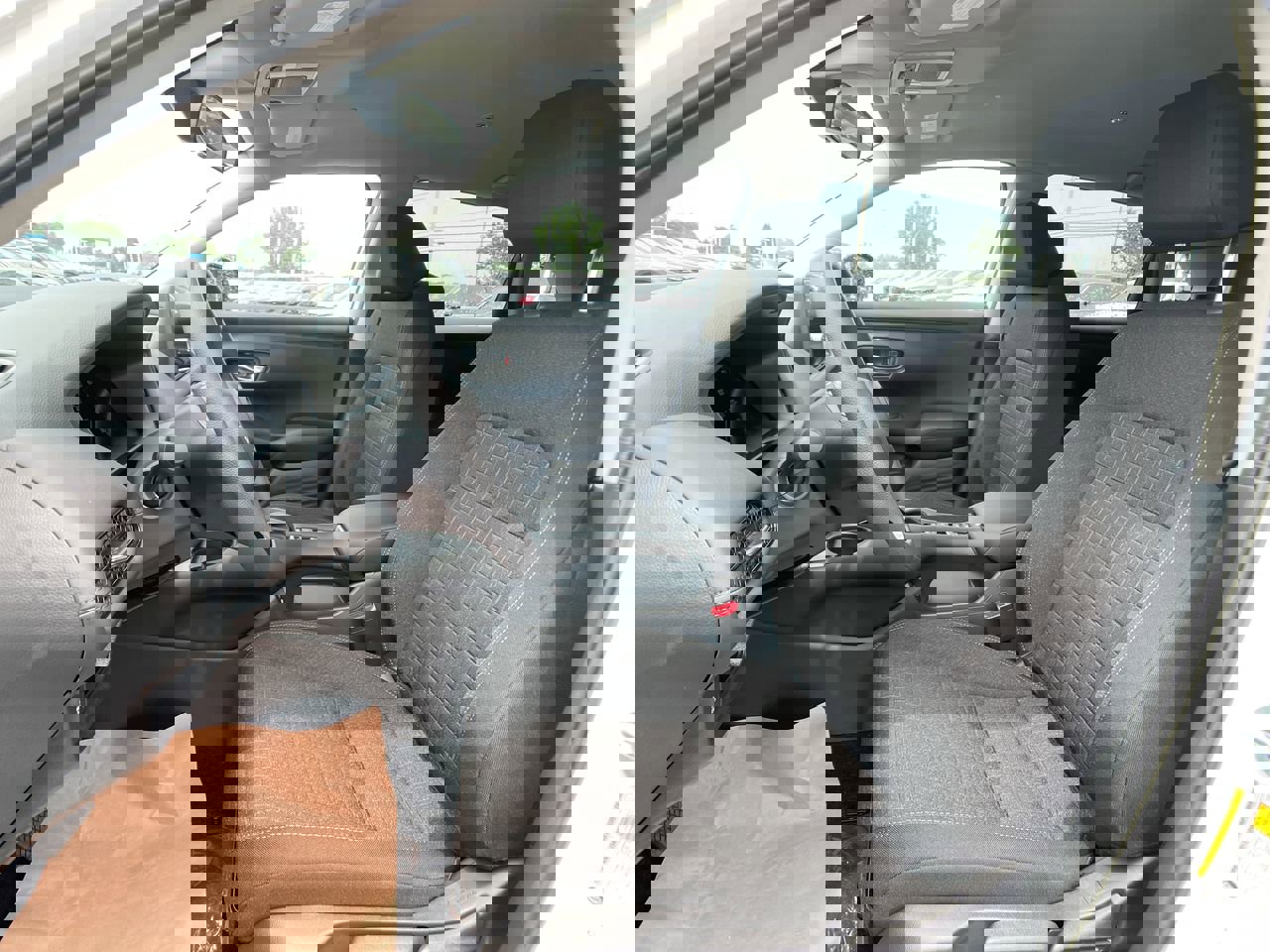 2026 Honda HR-V LX photo 11