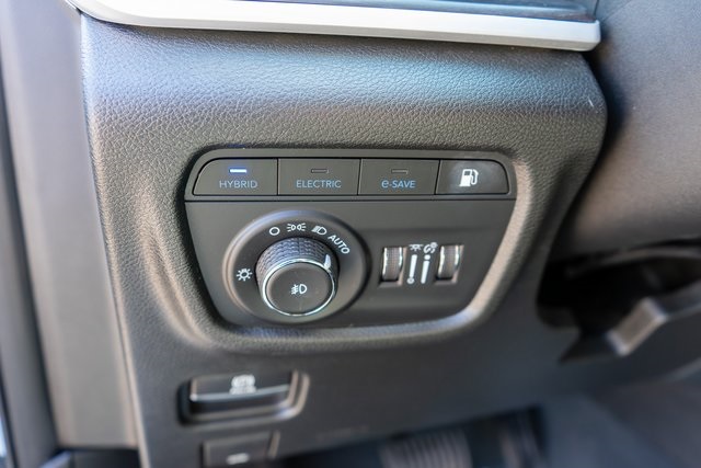 2023 Jeep Cherokee 4xe photo 12