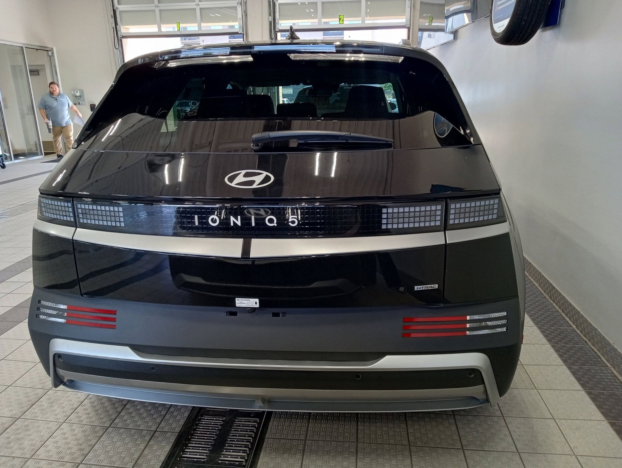 2025 Hyundai Ioniq 5 SEL photo 2