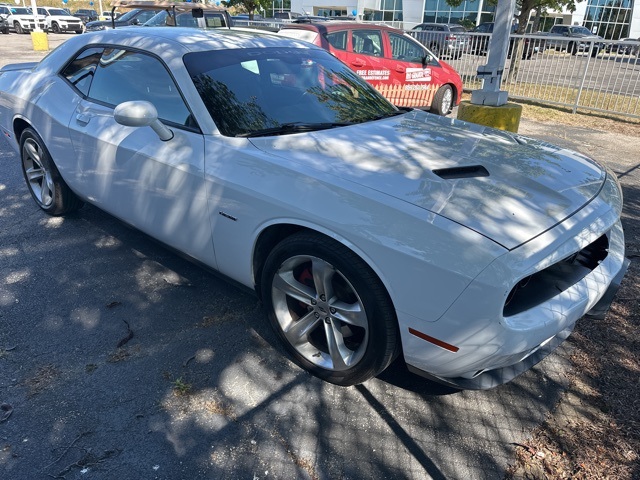 2018 Dodge Challenger R/T photo 2