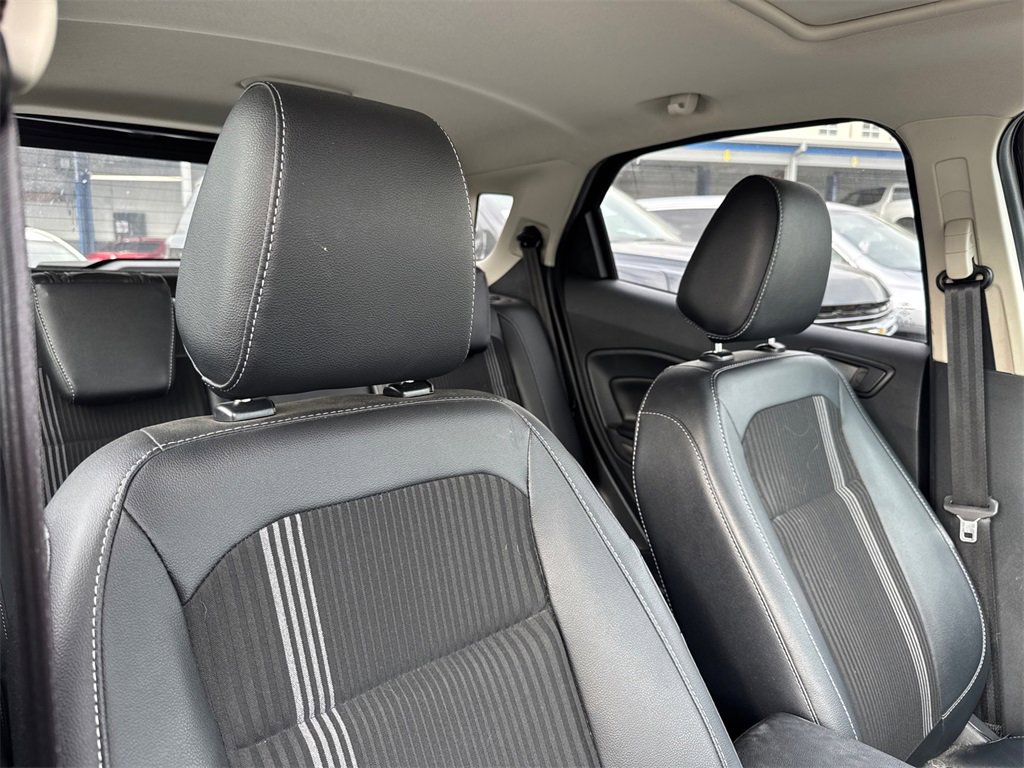 2019 Ford EcoSport SES photo 4