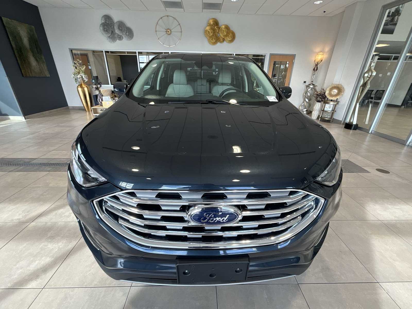 2024 Ford Edge Titanium photo 8