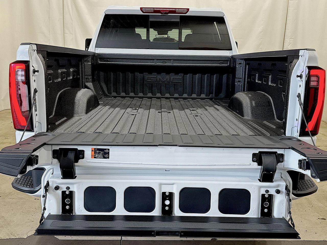 2026 Gmc Sierra 2500 HD Denali photo 25