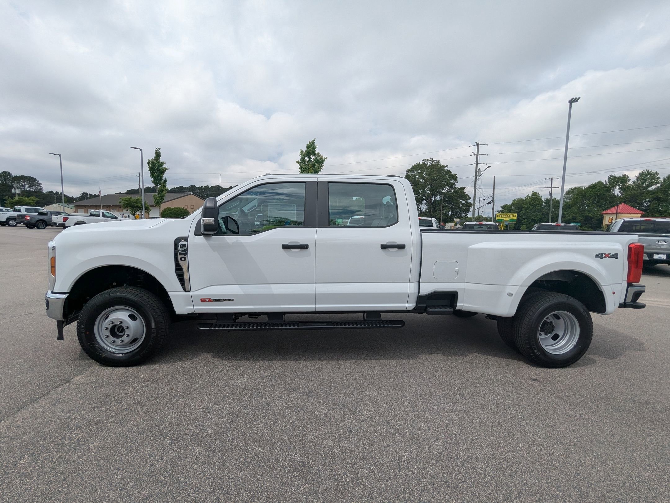 2025 Ford F-350 XL photo 10