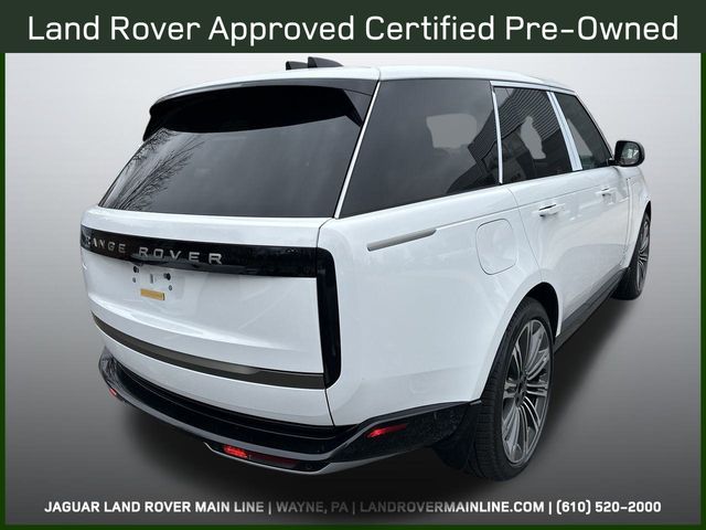 2024 Land Rover Range Rover SE photo 2
