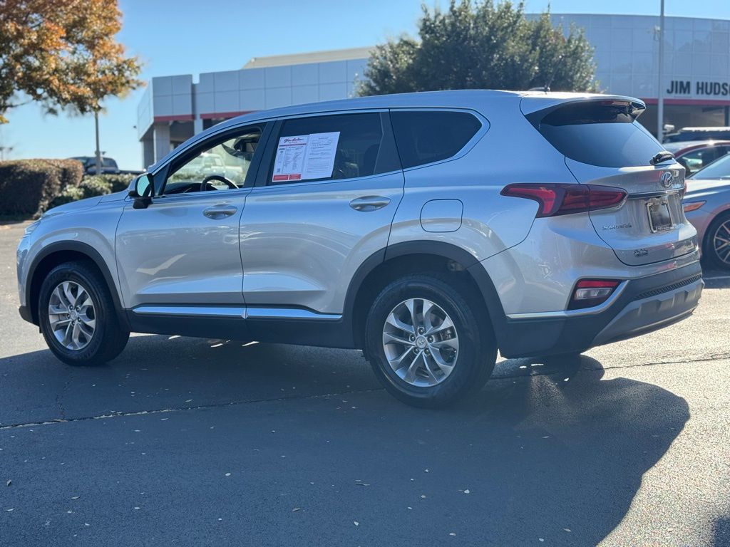 2019 Hyundai Santa Fe SE photo 4