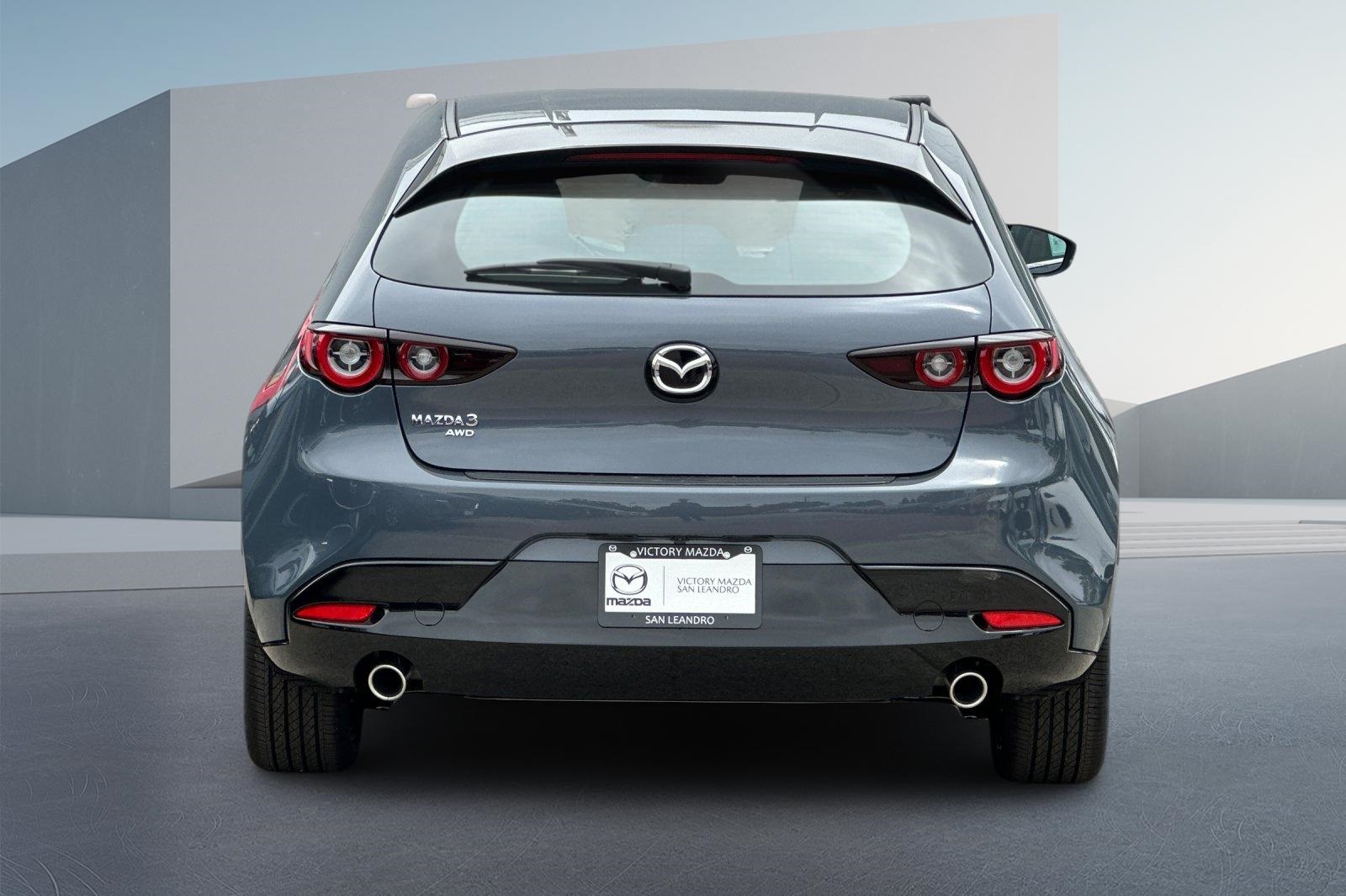 2026 Mazda Mazda3 Hatchback 2.5 s Carbon photo 4
