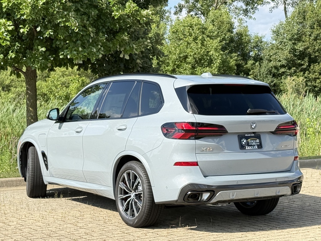 2026 Bmw X5 xDrive50e photo 3