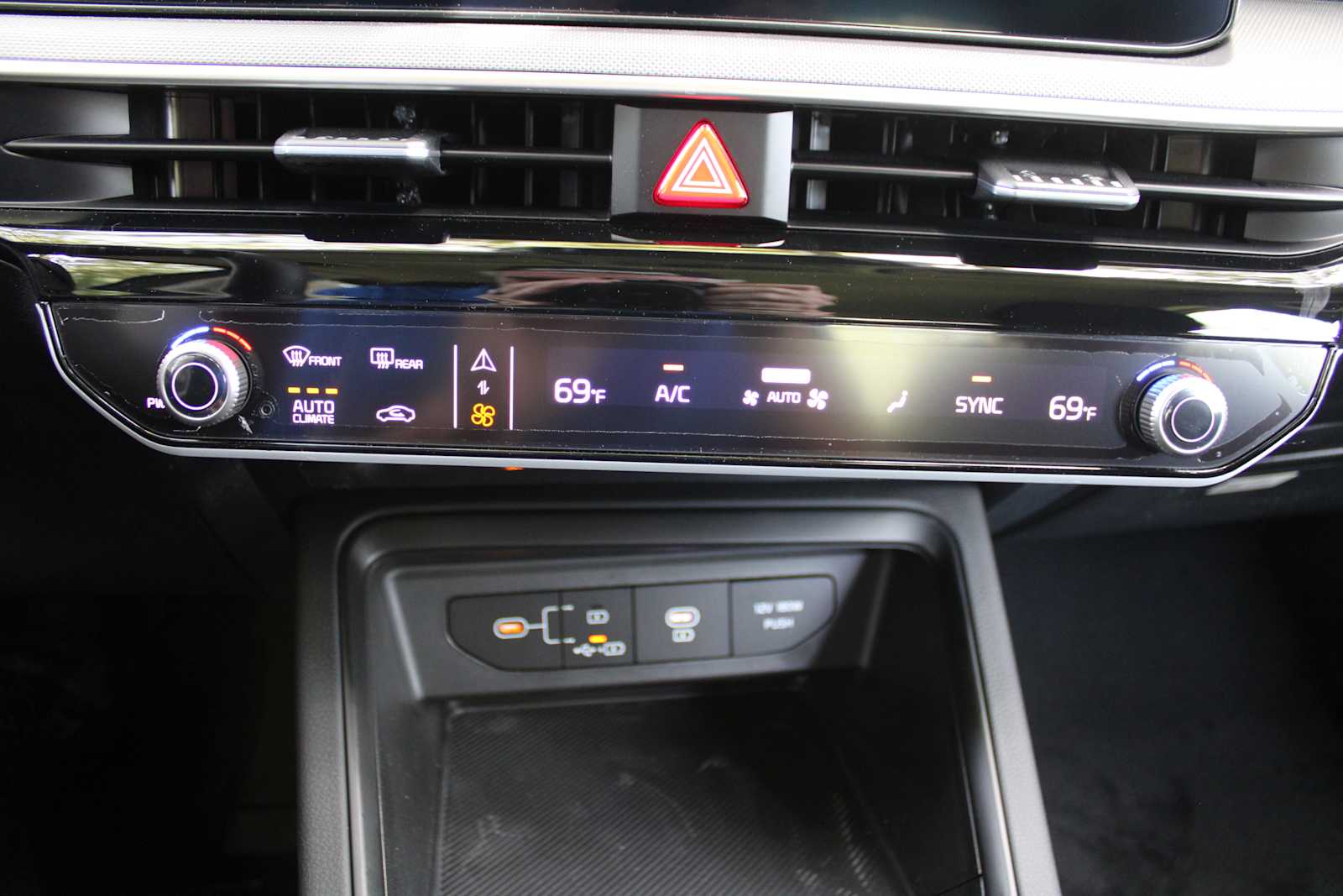 2025 Kia K5 LXS photo 28