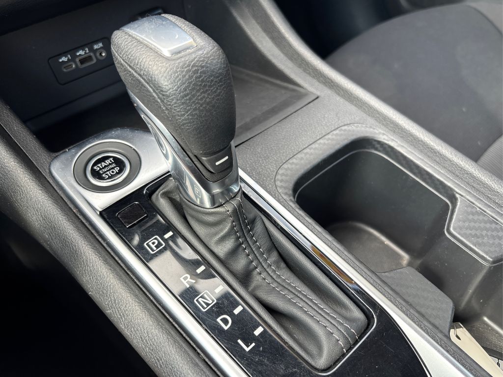 2022 Nissan Sentra SV photo 32