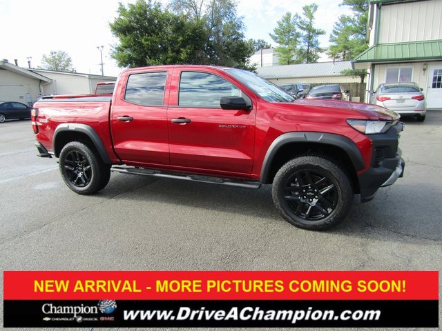 2024 Chevrolet Colorado Trail Boss photo 3