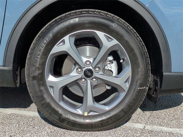 2026 Ford Escape ST-Line photo 9