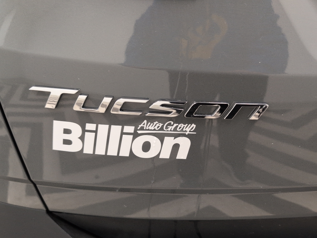 2024 Hyundai Tucson Limited photo 2