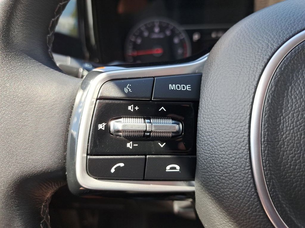 2023 Kia Sorento EX photo 26