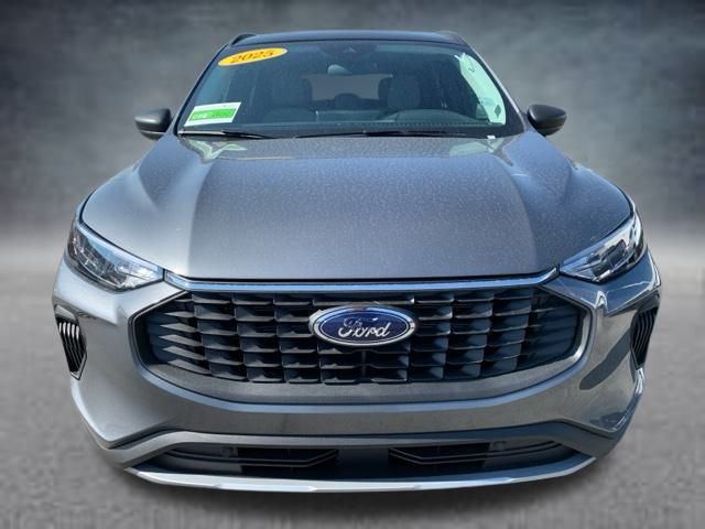 2025 Ford Escape Active photo 2