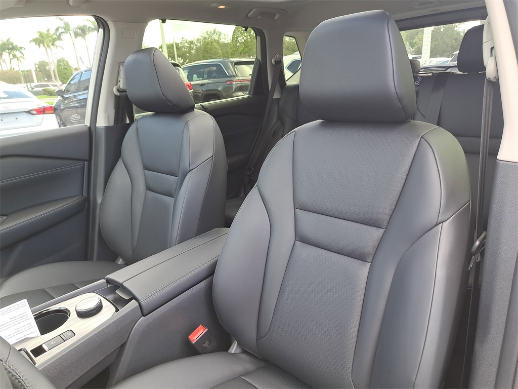 2026 Nissan Rogue SV photo 20