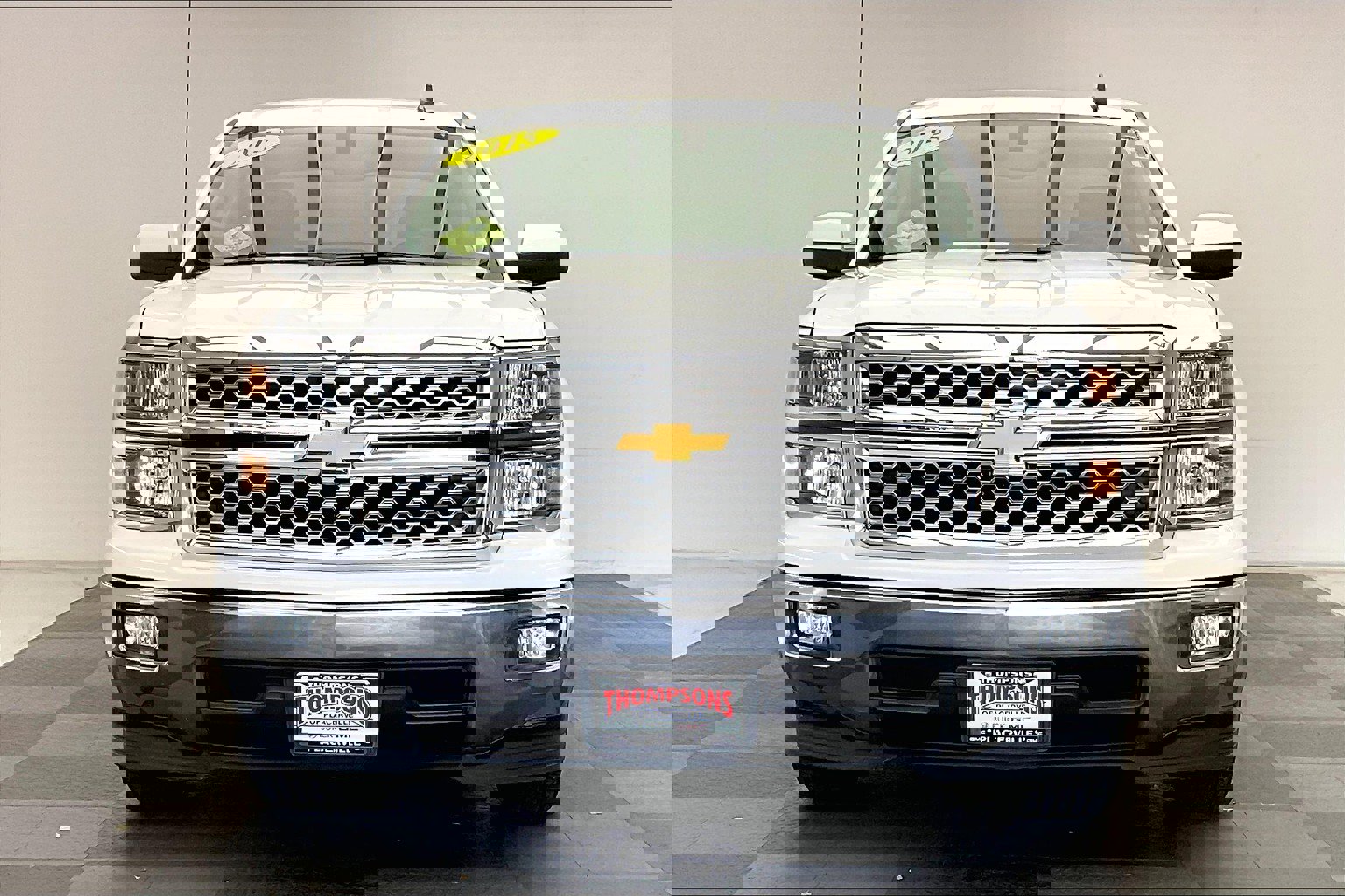 2015 Chevrolet Silverado 1500 LT photo 2