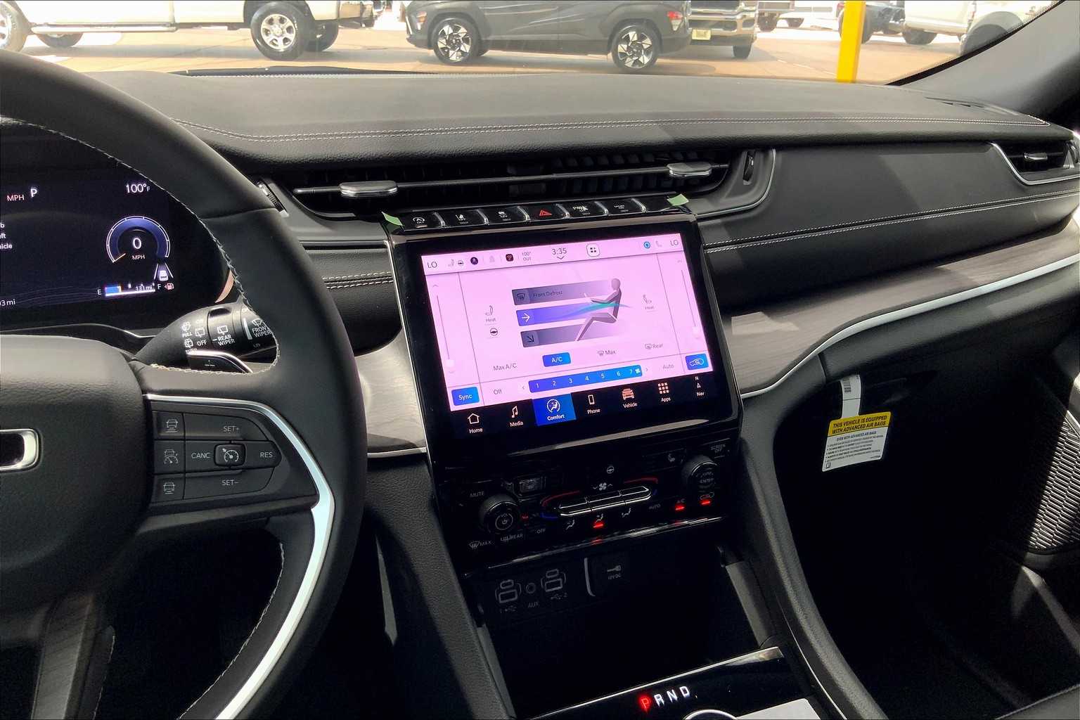 2025 Jeep Grand Cherokee Limited photo 6