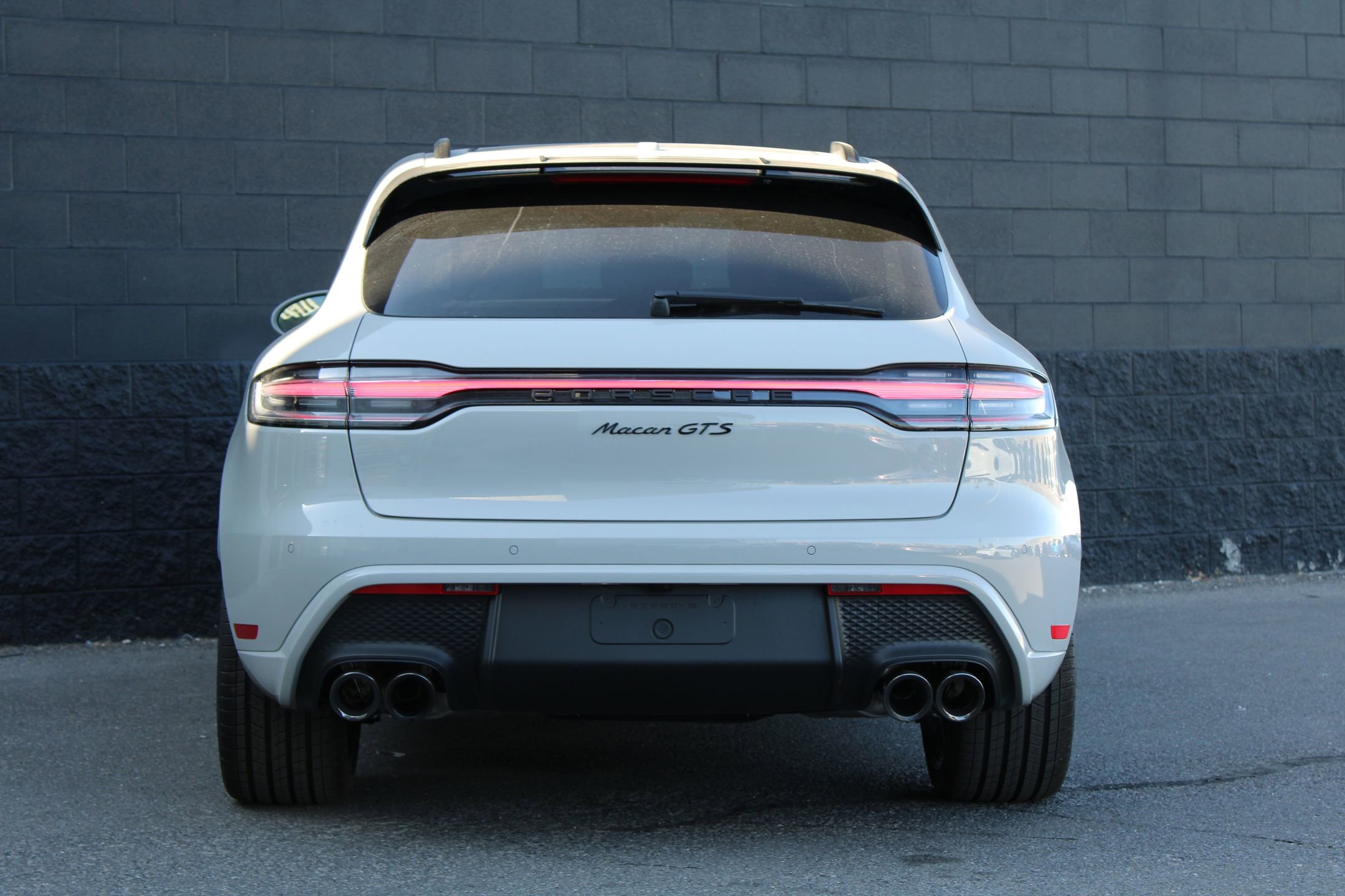 2026 Porsche Macan GTS photo 10