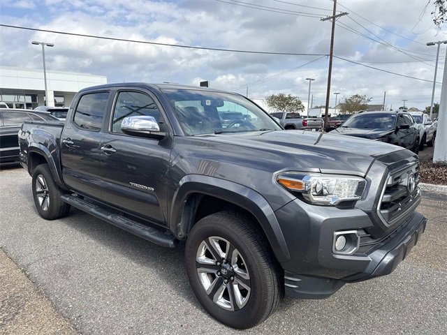 2016 Toyota Tacoma Limited photo 3