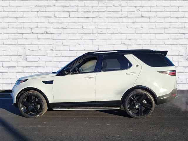 2025 Land Rover Discovery P360 Dynamic SE photo 2