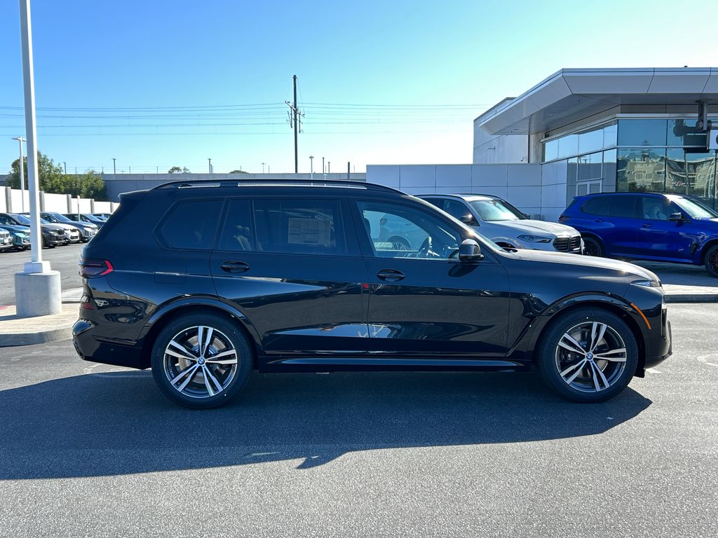 2026 Bmw X7 M60i photo 6