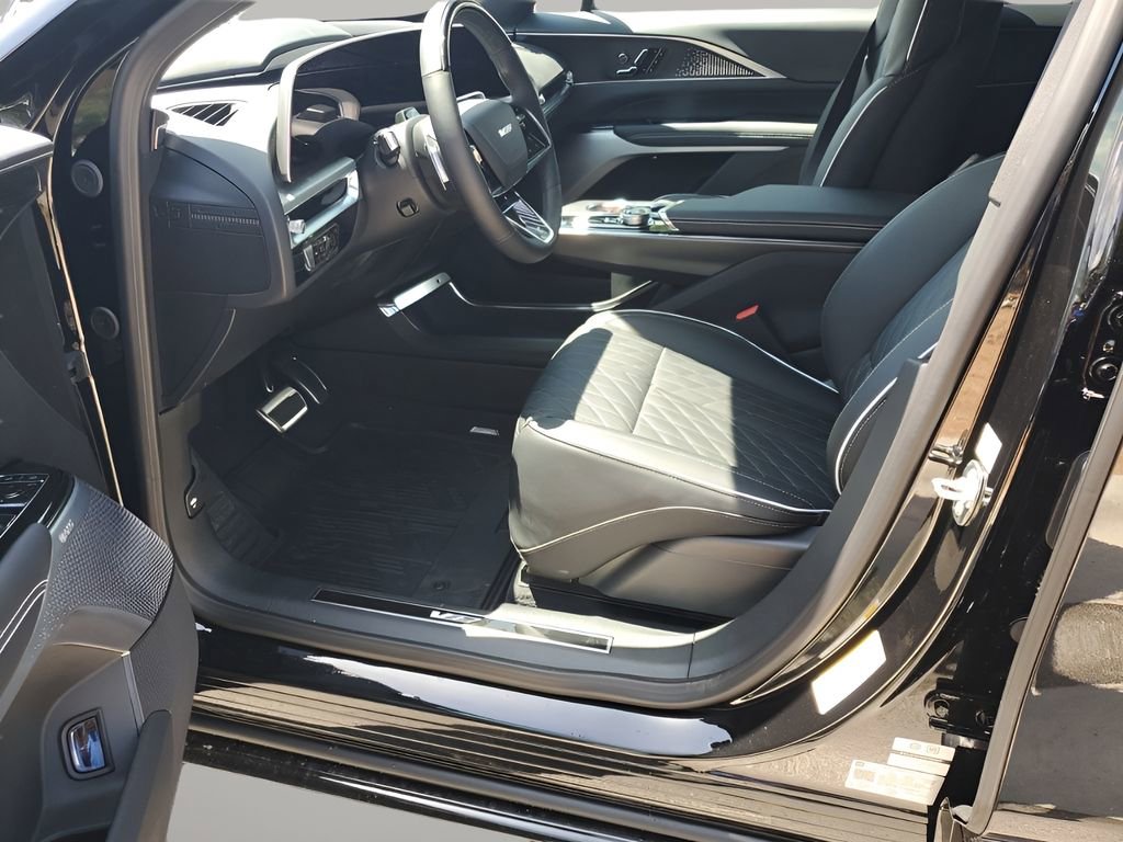 2026 Cadillac Lyriq photo 29