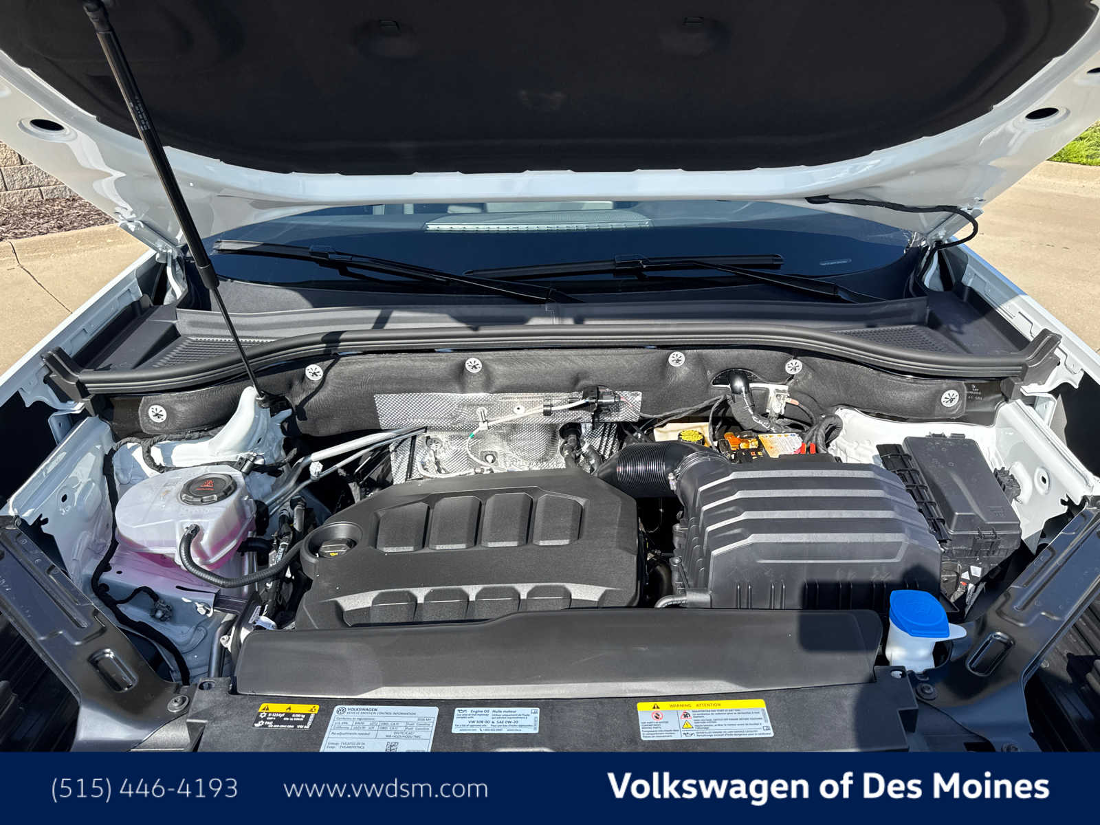 2026 Volkswagen Atlas Cross Sport SE Technology photo 8