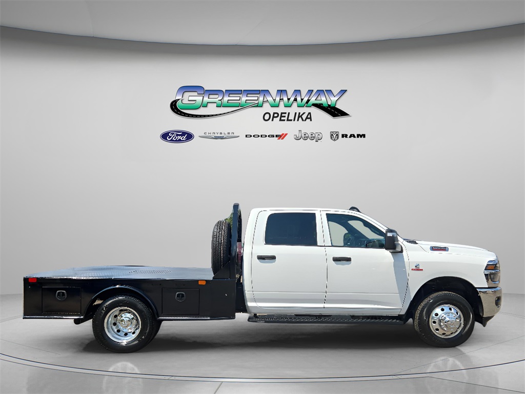 2026 Ram 3500 Tradesman photo 7
