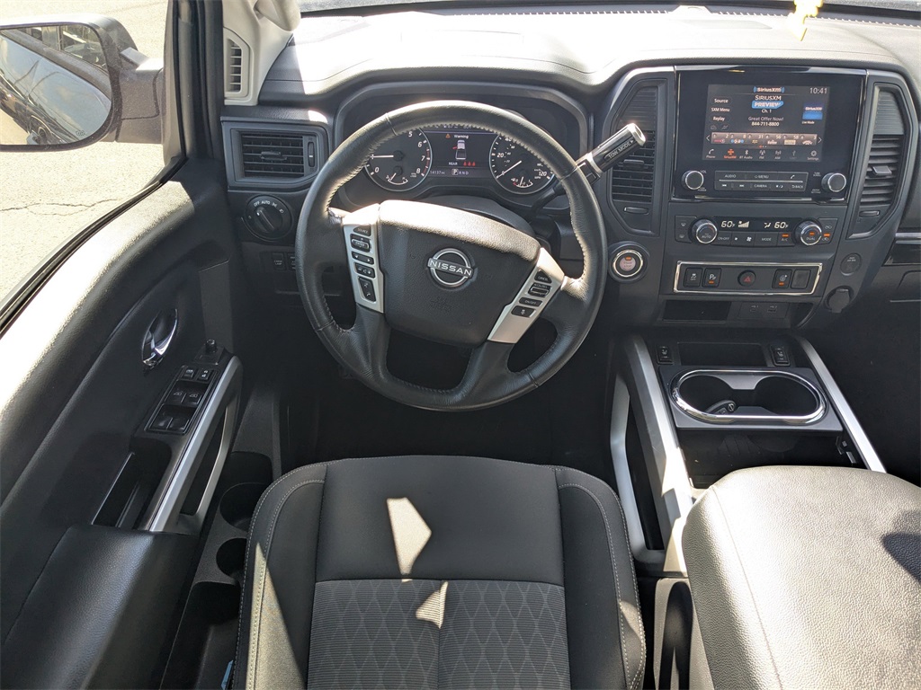2024 Nissan Titan SV photo 15