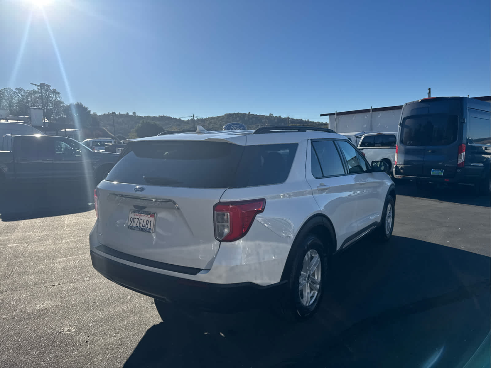 2022 Ford Explorer XLT photo 2