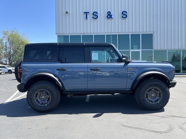 2025 Ford Bronco Badlands photo 4