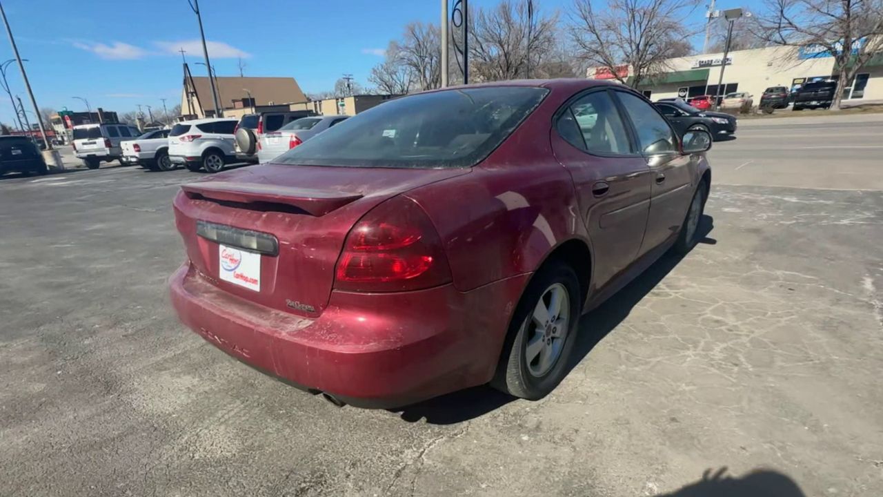 PreOwned 2006 Pontiac Grand Prix Sedan 4D 4D SEDAN Y587222 in