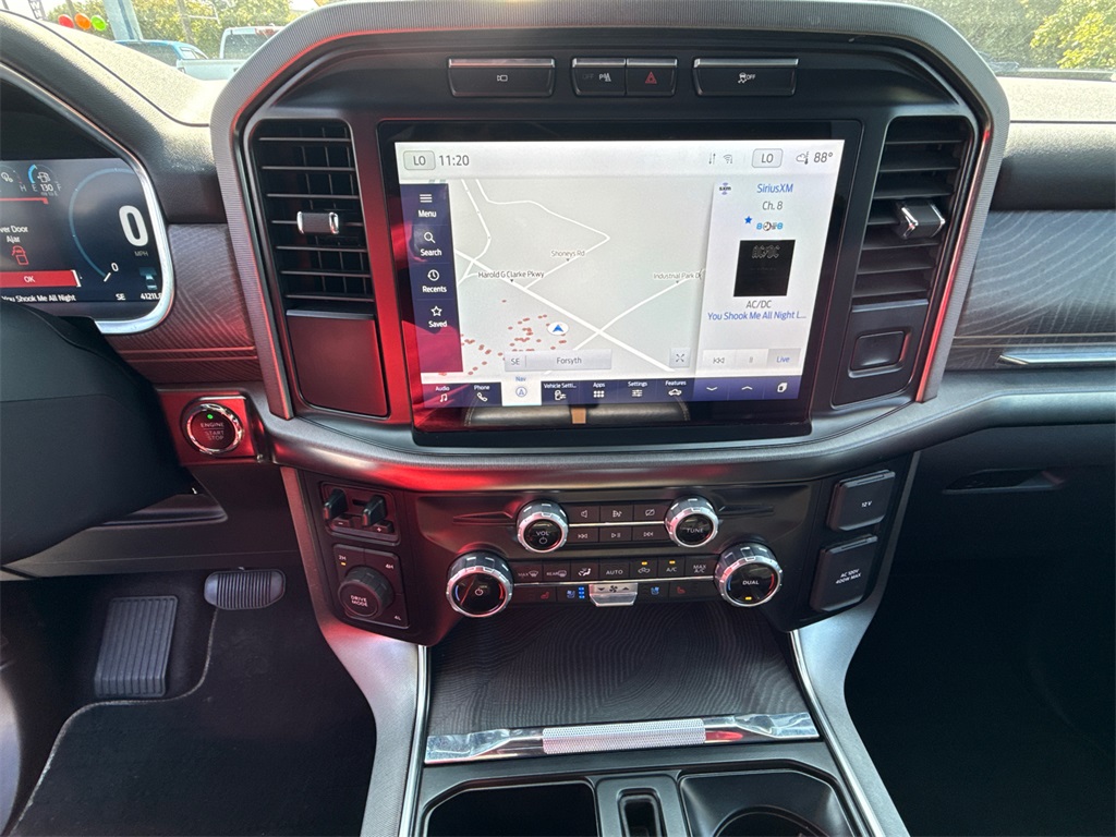 2023 Ford F-150 Platinum photo 29