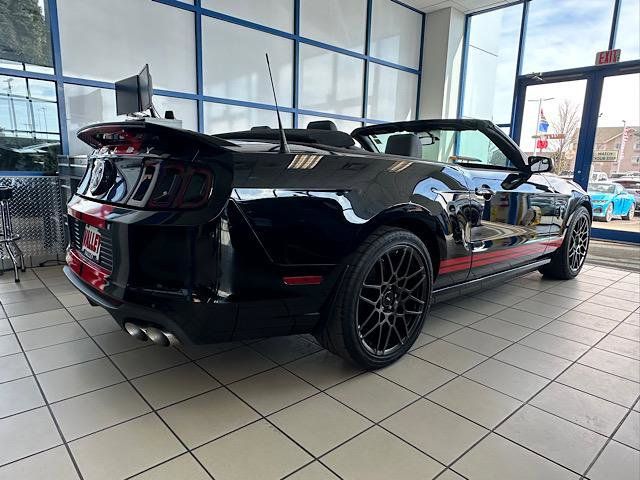 2014 Ford Mustang Shelby GT500 Convertible photo 4