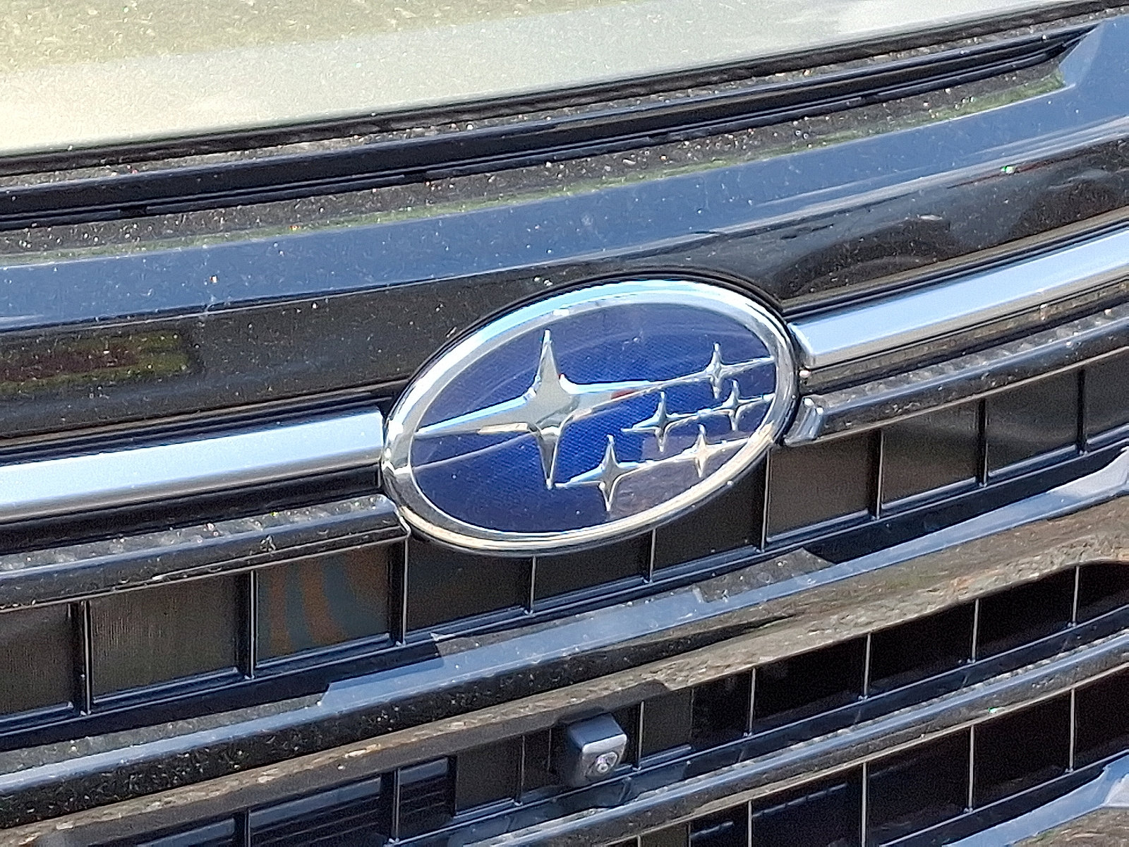 2025 Subaru Forester Touring photo 3