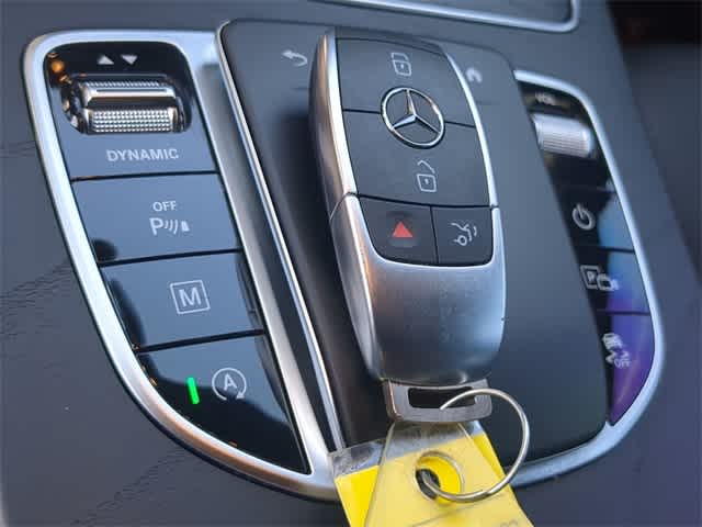 2021 Mercedes Benz GLC 300 photo 21