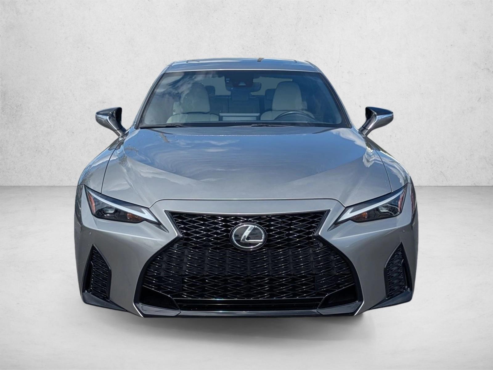 2021 Lexus IS 350 F SPORT photo 2
