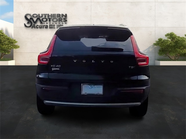 2021 Volvo XC40 Momentum photo 21