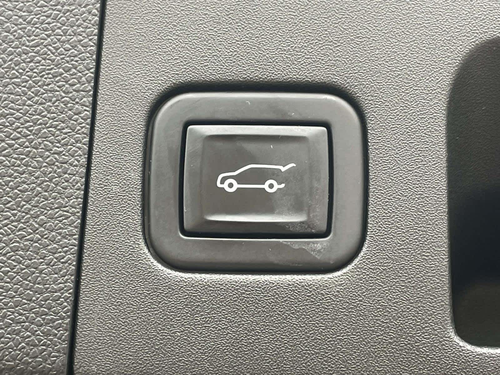 2022 Cadillac XT4 Luxury photo 14