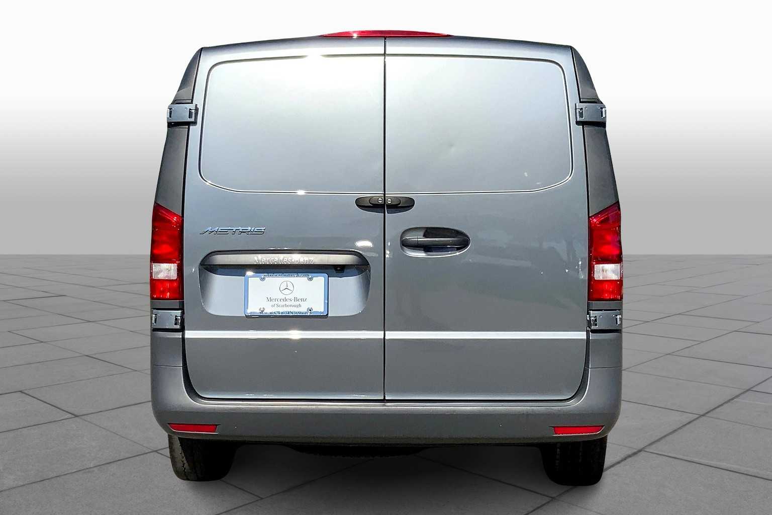 2023 Mercedes Benz Metris photo 4