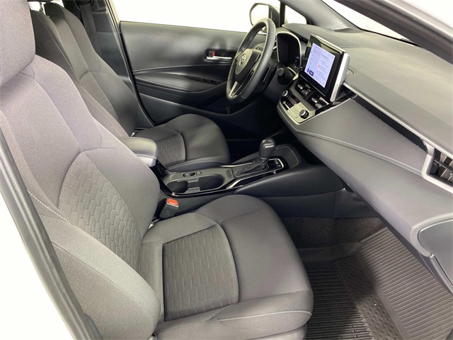 2025 Toyota Corolla SE photo 9